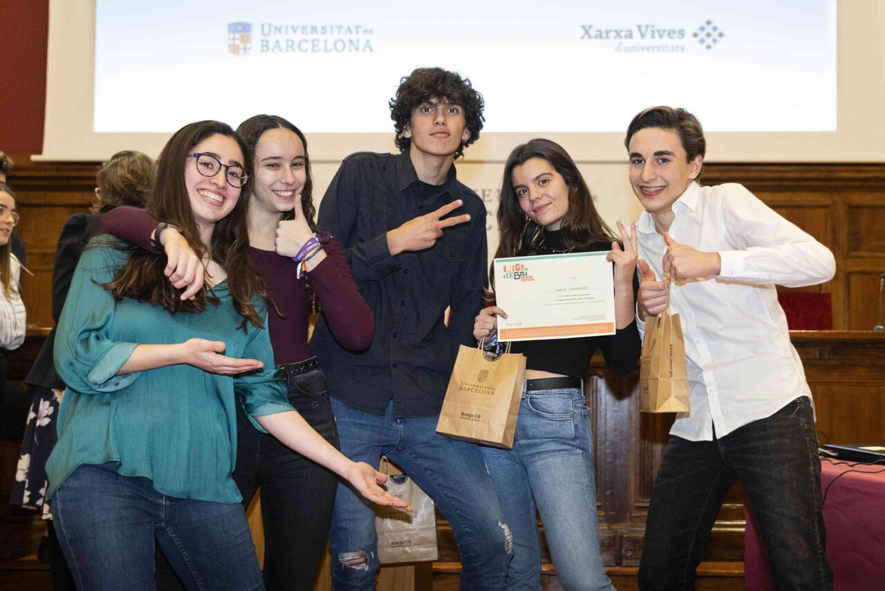 L Institut Llavaneres Classificat A La Ub Per A La Fase Final De La Lliga De Debat De Secundaria I Batxillerat De La Xarxa Vives Xarxa Vives D Universitats